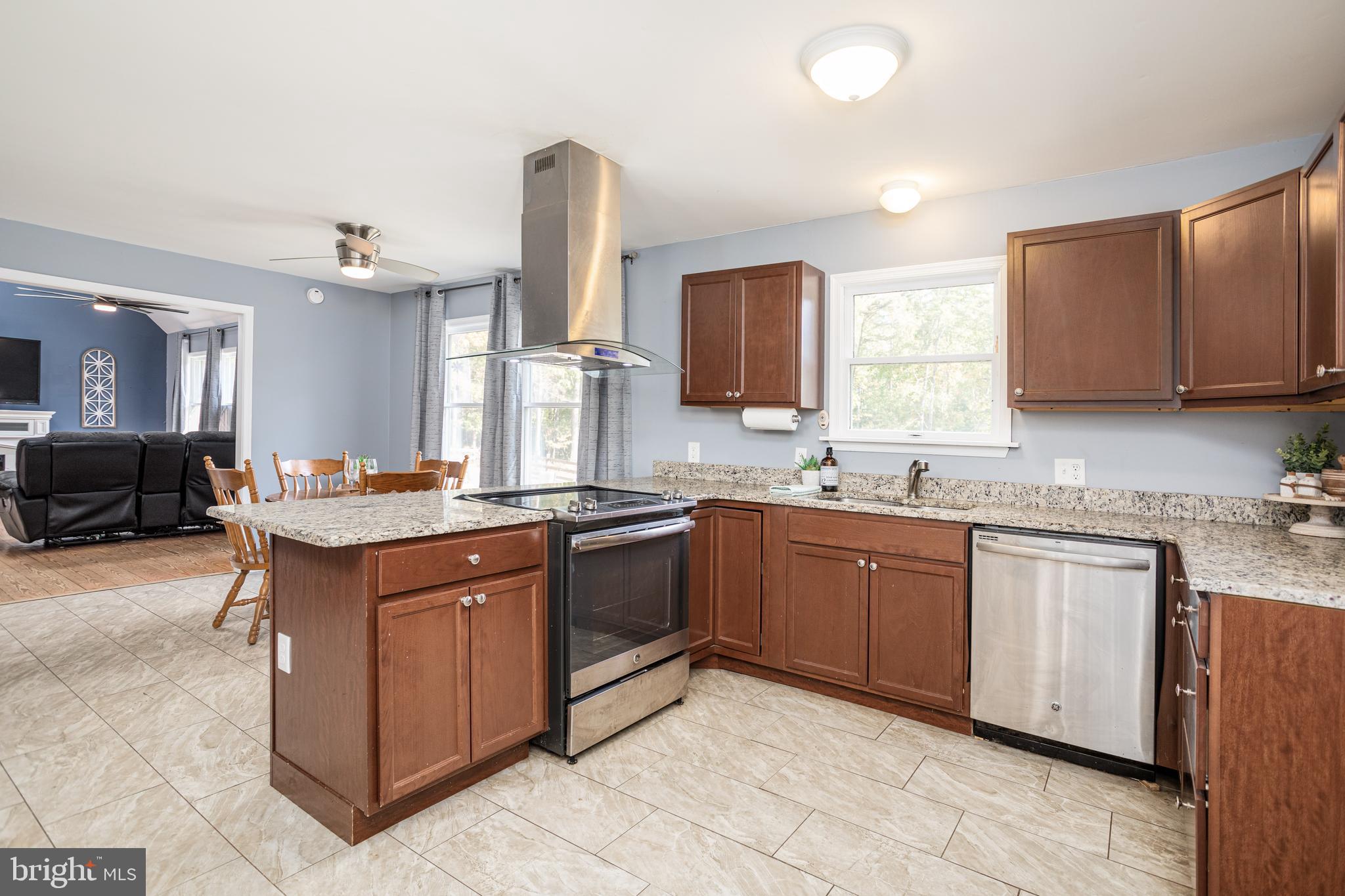 907 Old Elk Neck Road Elkton, MD 21921 - Photo 8 of 23 Granite counters, stainless appliances