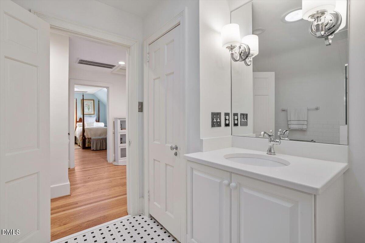 2626 Dover Road Raleigh, NC 27608 - Photo 36 of 48