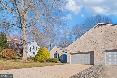 $499,900 | 22 Eynon Court, Hockessin, DE 19707