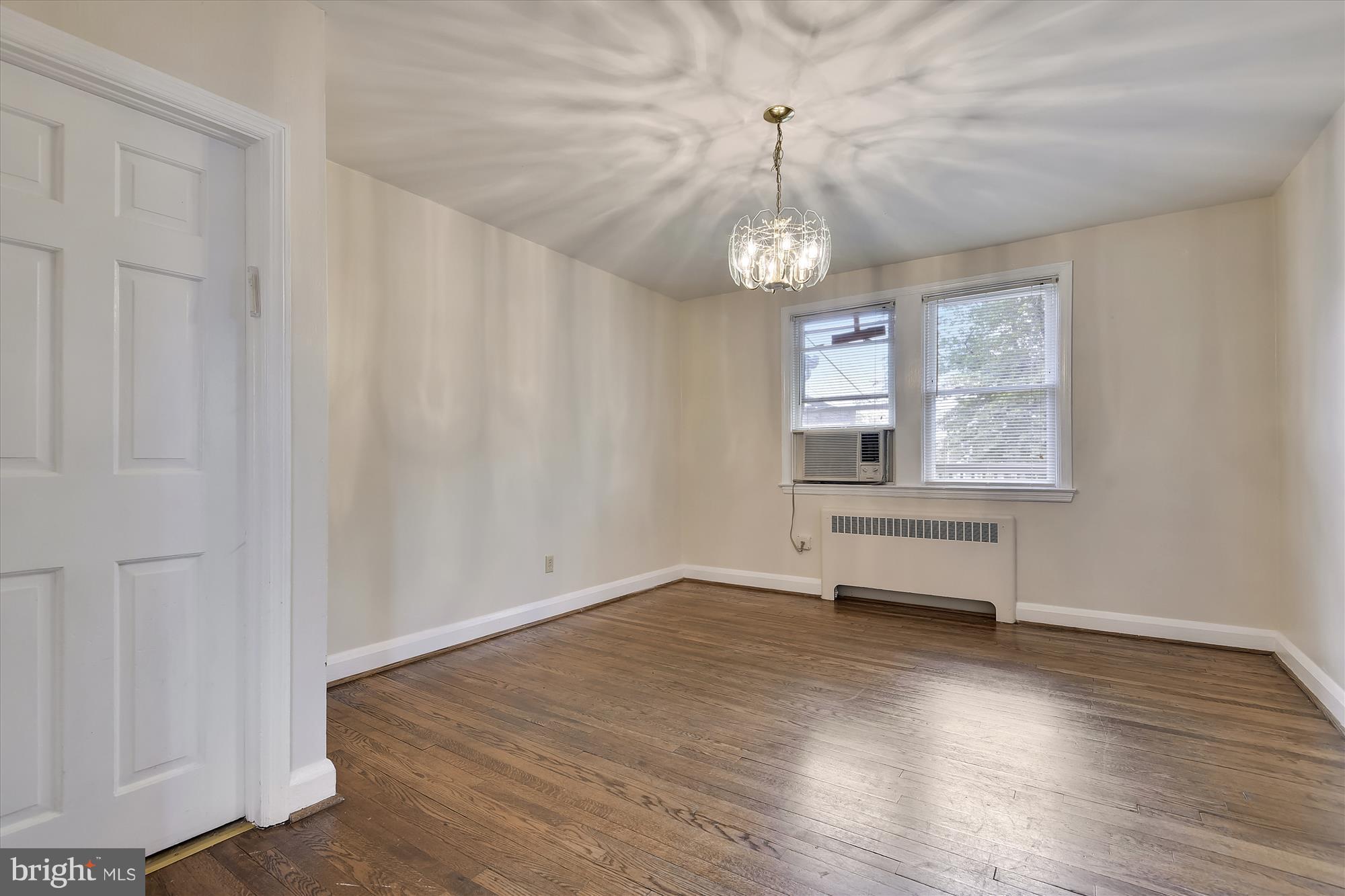 3813 Labyrinth Road Baltimore, MD 21215 - Photo 6 of 30 Dining Room