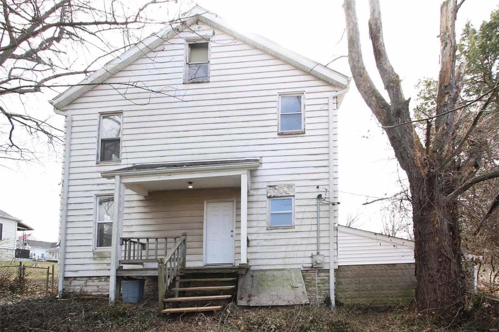 2202 Mills Avenue Alton, IL 62002 - Photo 4 of 22