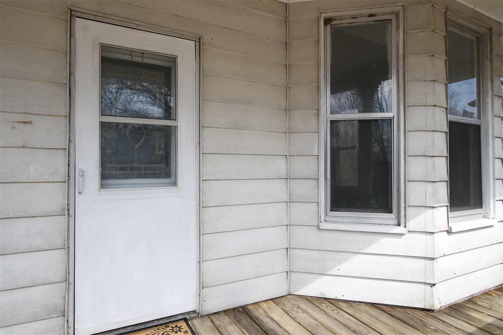 2202 Mills Avenue Alton, IL 62002 - Photo 7 of 22