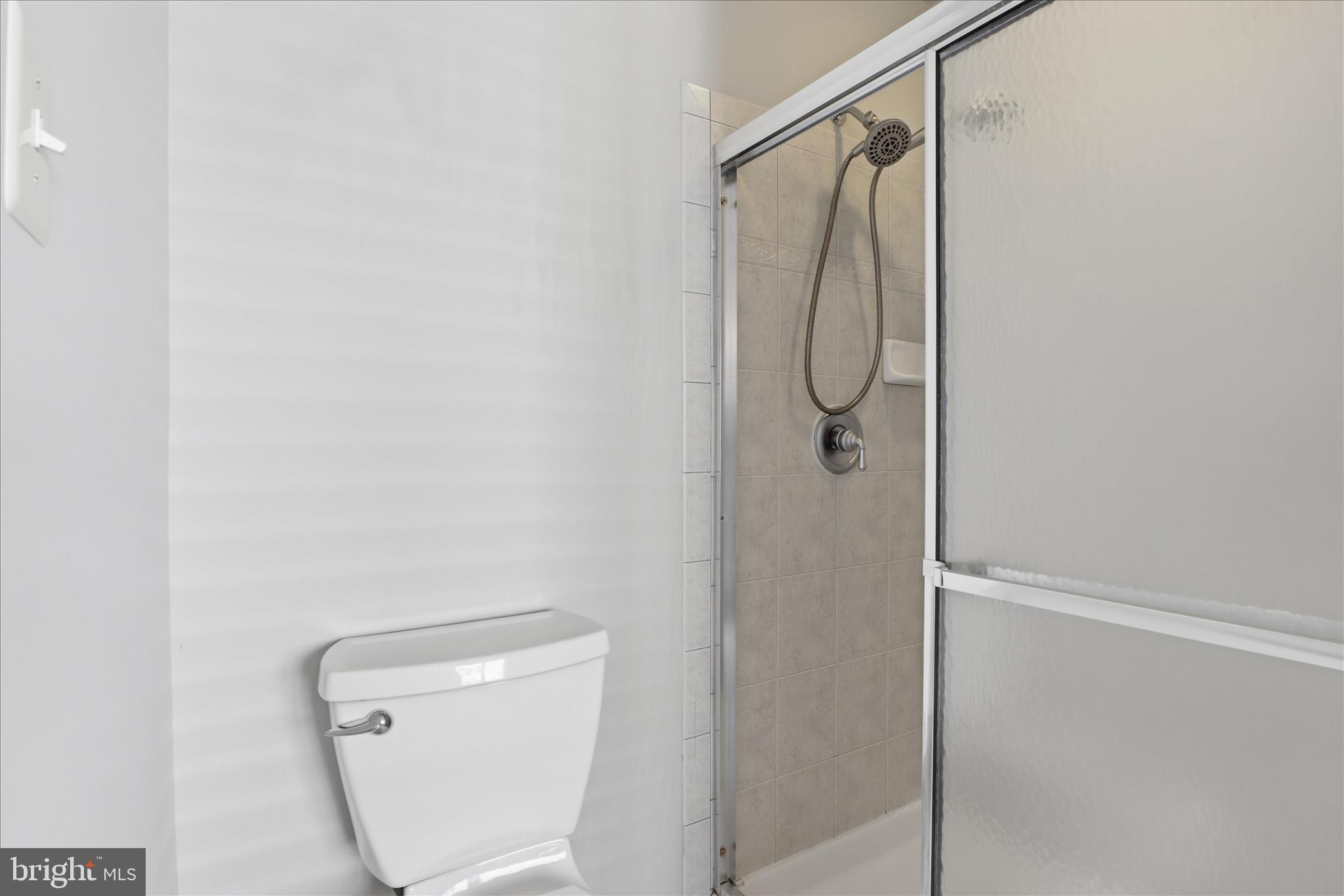 10227 Rutland Round Road, Unit 34 Columbia, MD 21044 - Photo 28 of 48 Primary Bathroom