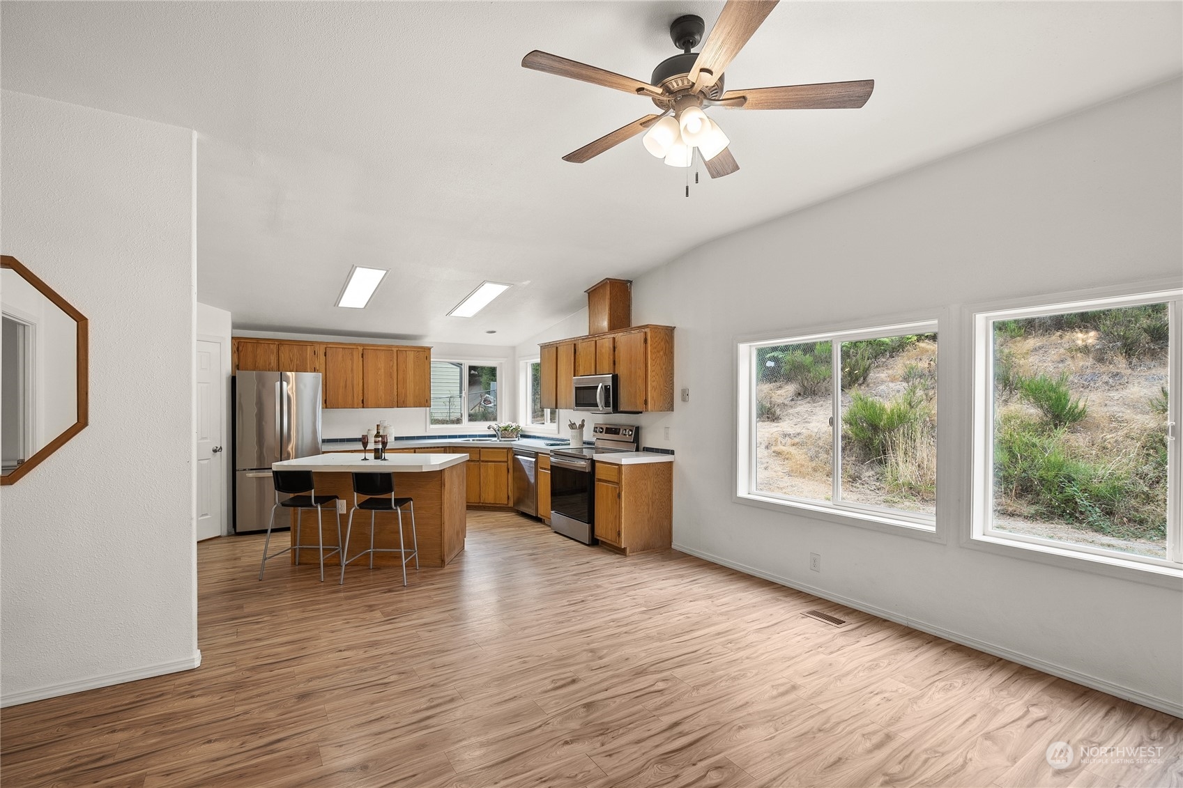 730 Northeast Newkirk Road Belfair, WA 98528 - Photo 6 of 40 Gallery Image 6