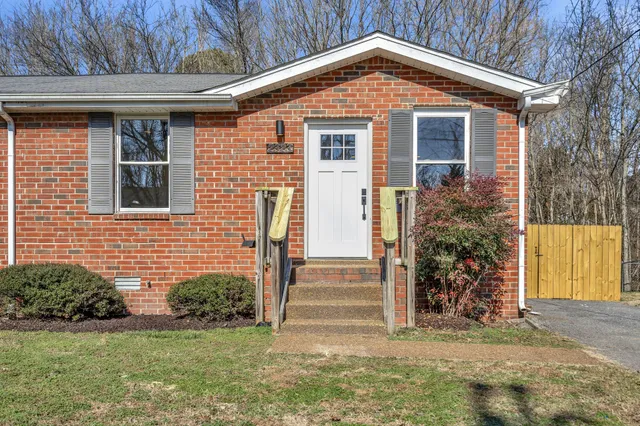 $284,900 | 2341 Cooper Terrace, Nashville, TN 37216