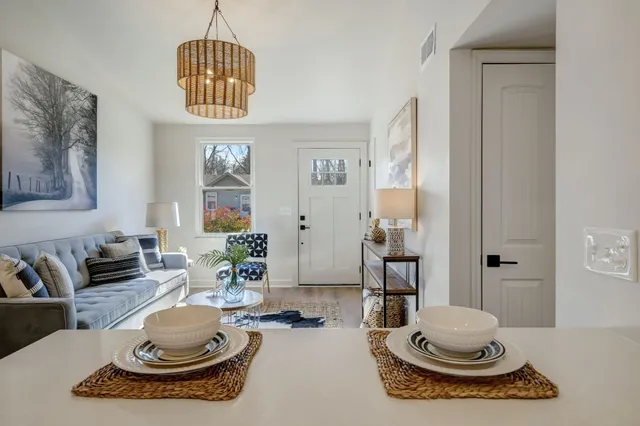 $284,900 | 2341 Cooper Terrace, Nashville, TN 37216