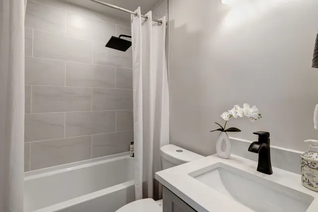 $284,900 | 2341 Cooper Terrace, Nashville, TN 37216