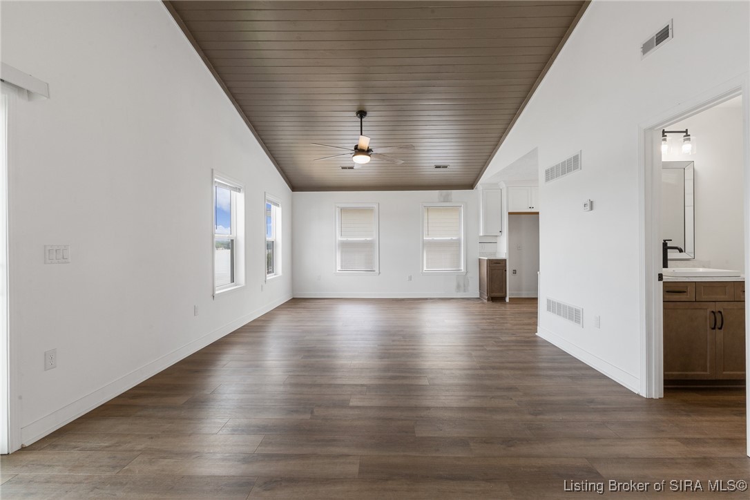 4818 Upper River Road Jeffersonville, IN 47130 - Photo 7 of 75