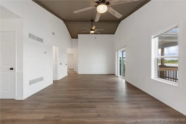 $674,900 | 4818 Upper River Road, Jeffersonville, IN 47130