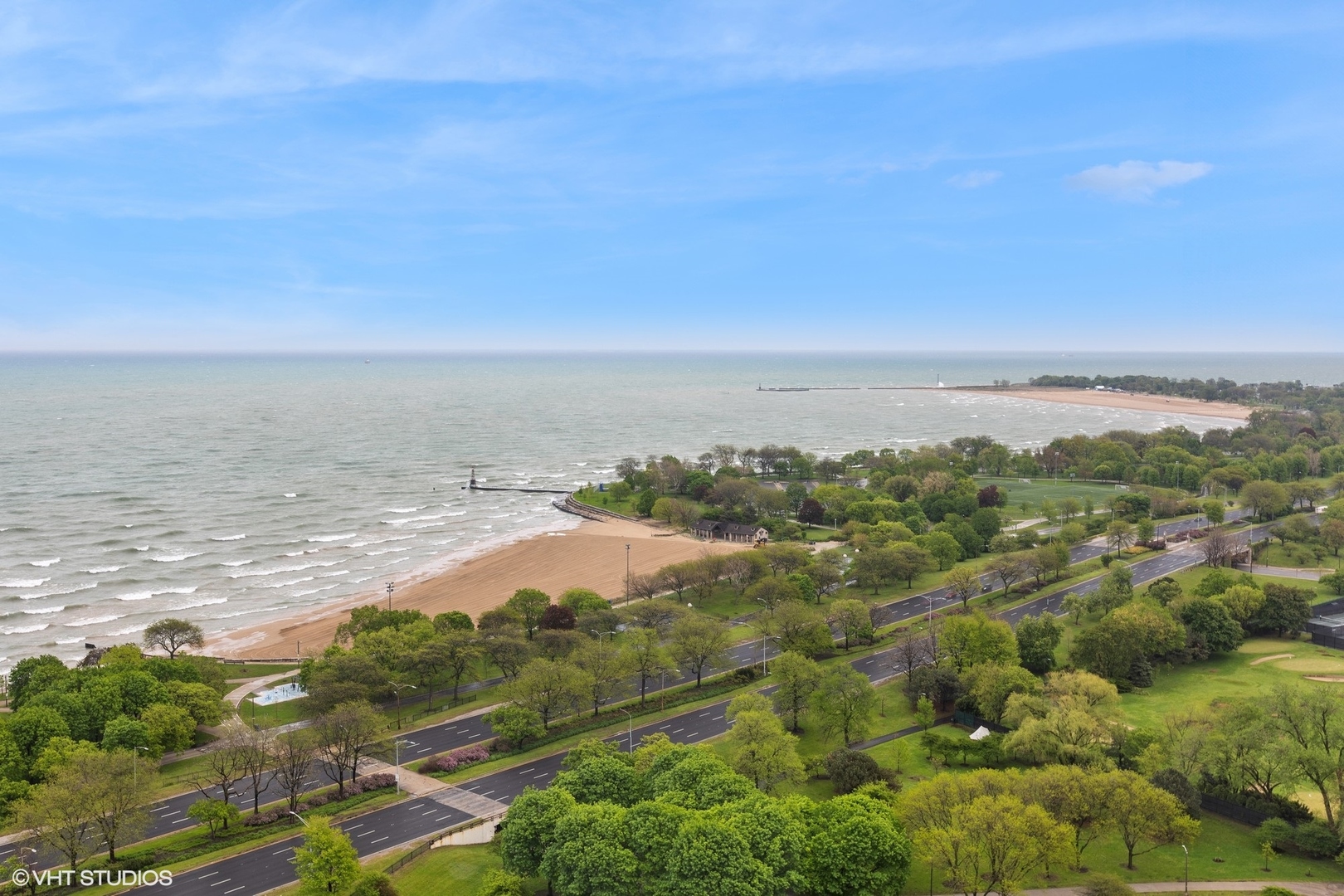 5415 North Sheridan Road, Unit 3004 Chicago, IL 60640 - Photo 14 of 26 an aerial view of ocean and trees
