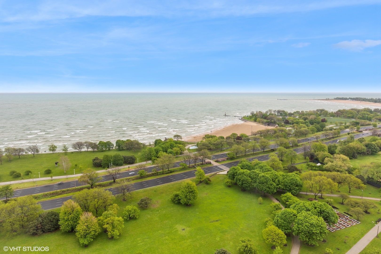 5415 North Sheridan Road, Unit 3004 Chicago, IL 60640 - Photo 15 of 26 an aerial view of ocean and residential houses with outdoor space