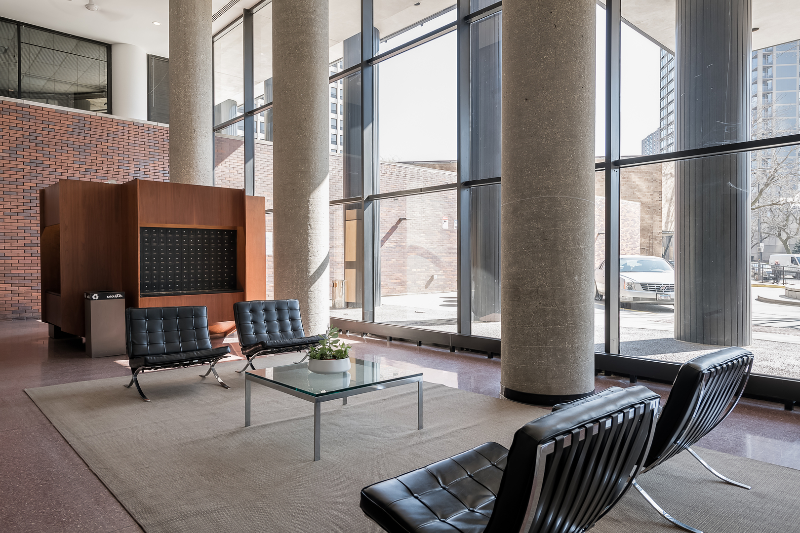 5415 North Sheridan Road, Unit 3004 Chicago, IL 60640 - Photo 16 of 26 a living room with furniture and a flat screen tv