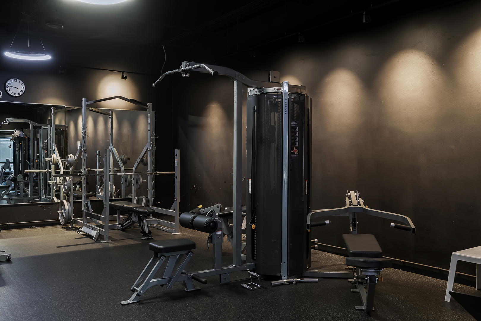 5415 North Sheridan Road, Unit 3004 Chicago, IL 60640 - Photo 24 of 26 a view of a room with gym equipment