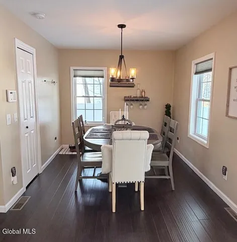 $468,500 | 7 Harmon Road, Glenville, NY 12302