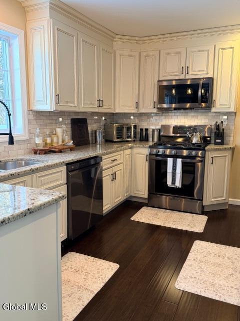 7 Harmon Road Glenville, NY 12302 - Photo 8 of 39 image8