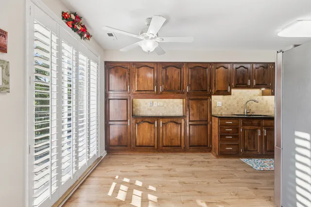 $369,900 | 701 Lake Hinsdale Drive, Unit 309, Willowbrook, IL 60527