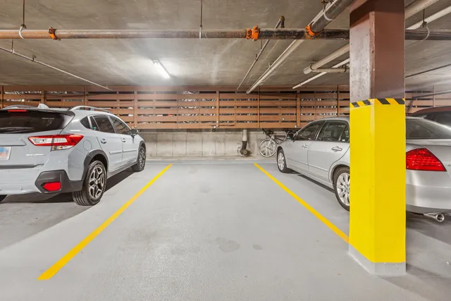 $369,900 | 701 Lake Hinsdale Drive, Unit 309, Willowbrook, IL 60527