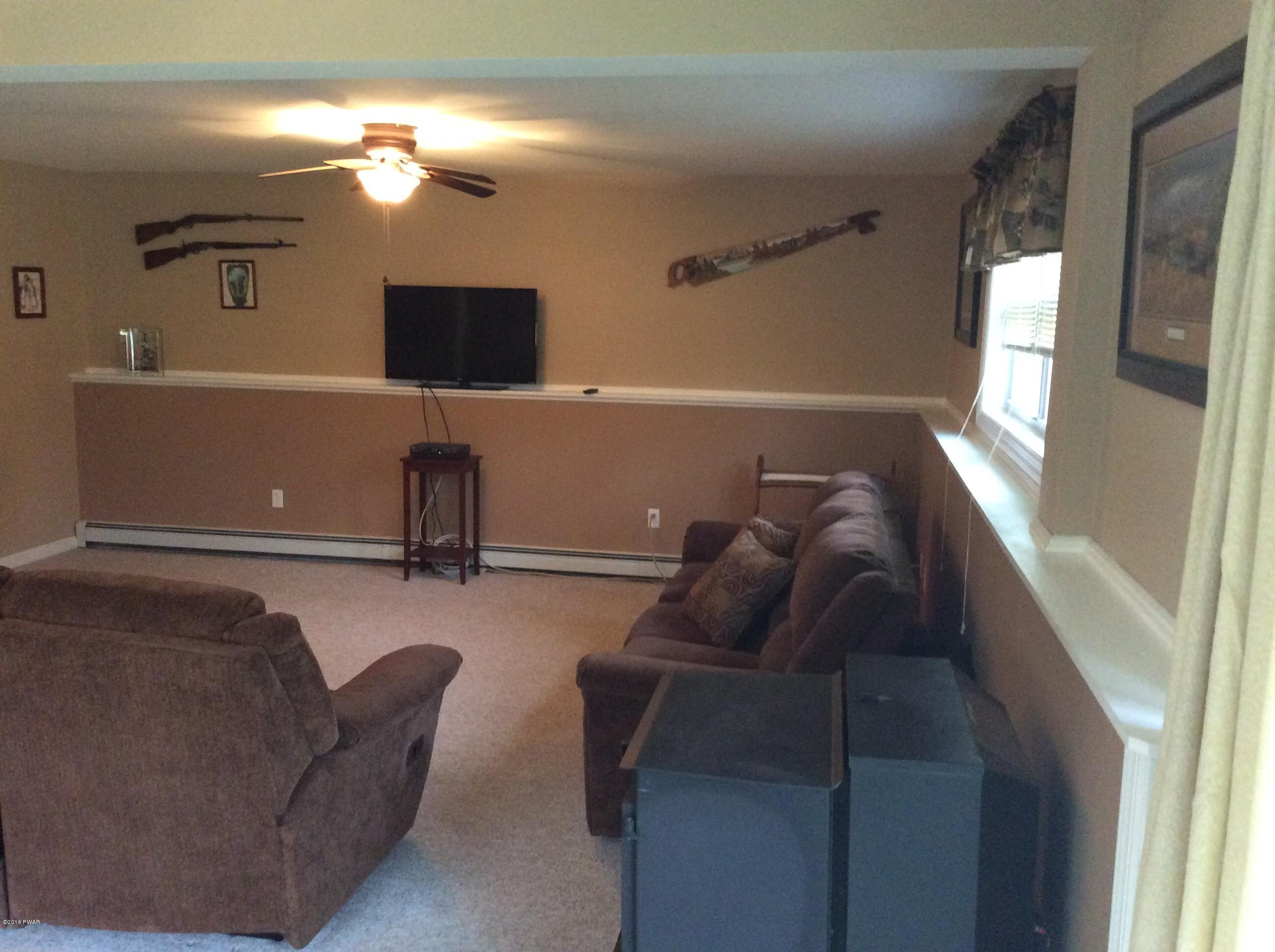 101 Lake Road Shohola, PA 18458 - Photo 49 of 89 image