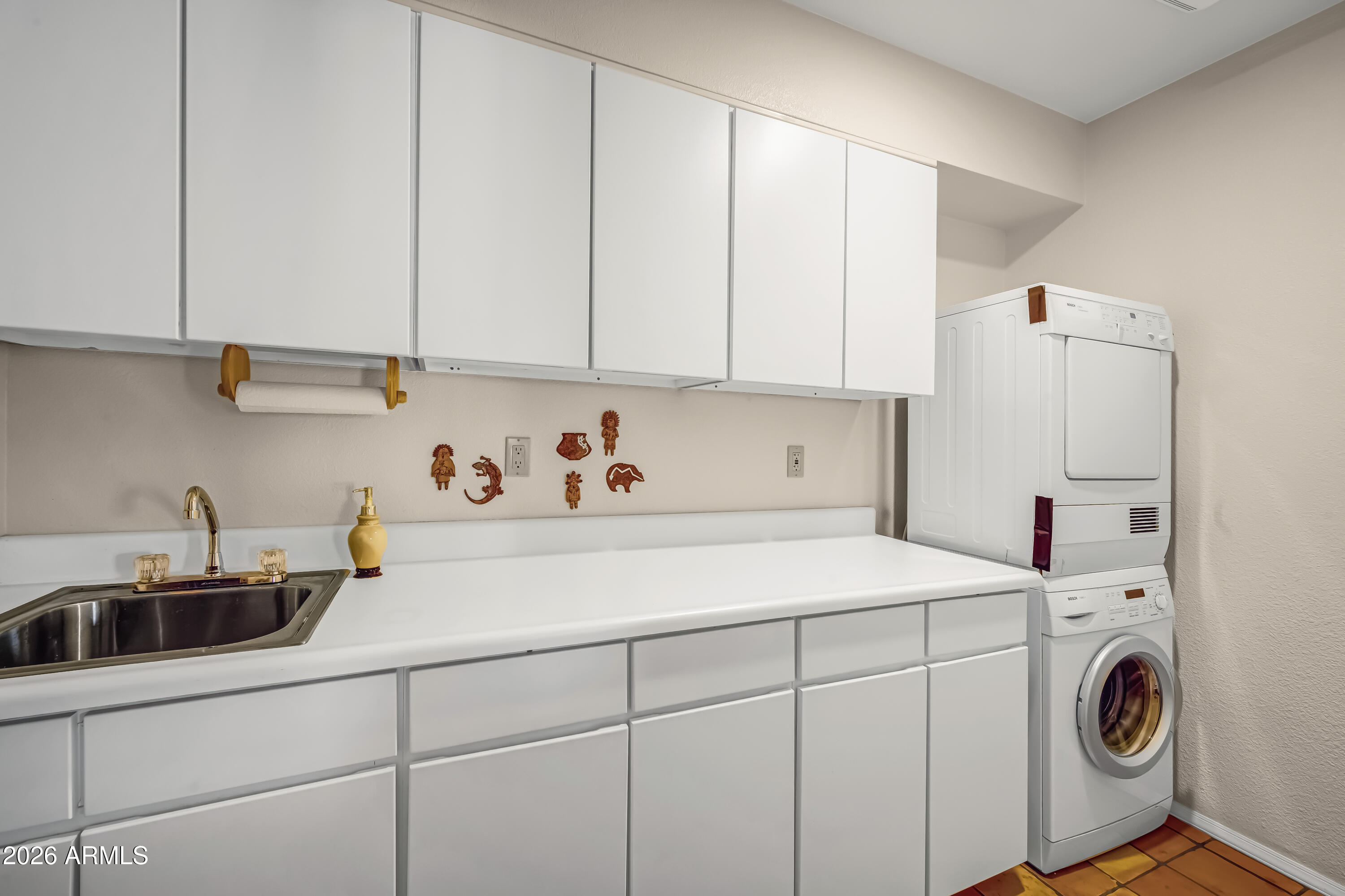 26628 North Avenida Del Ray Rio Verde, AZ 85263 - Photo 37 of 54 Laundry Room