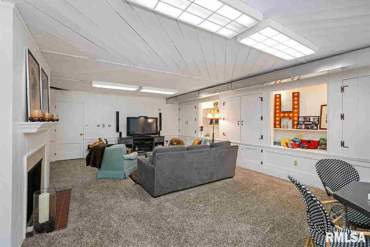 4027 Jersey Ridge Road Davenport, IA 52807 - Photo 19 of 24 Gallery Image 19