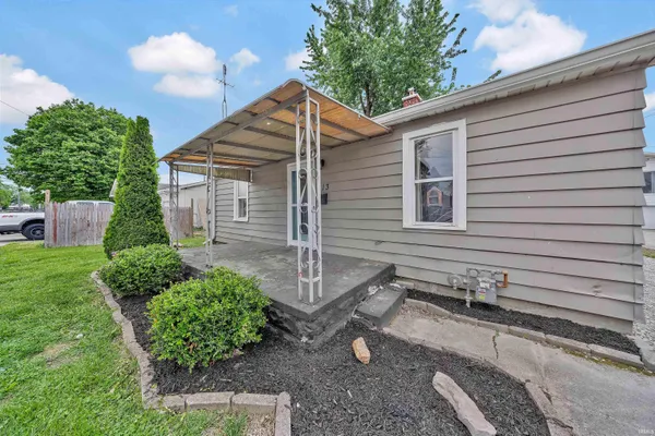 $135,000 | 213 West Mulberry Street, Princeton, IN 47670