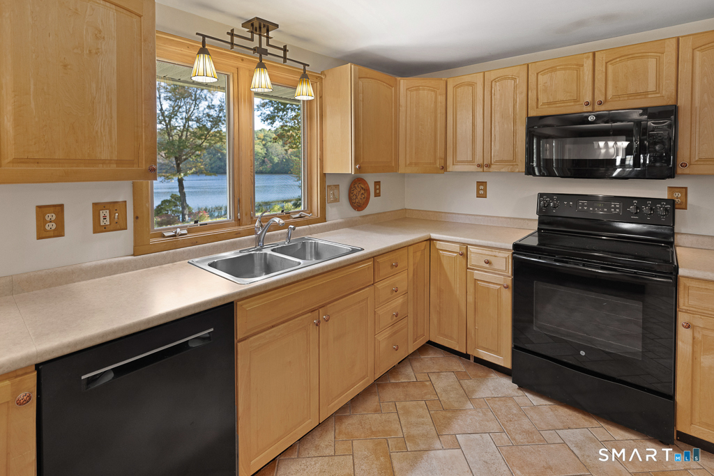 32 Tower Hill Lake Road Deep River, CT 06417 - Photo 7 of 40 Gallery Image 7