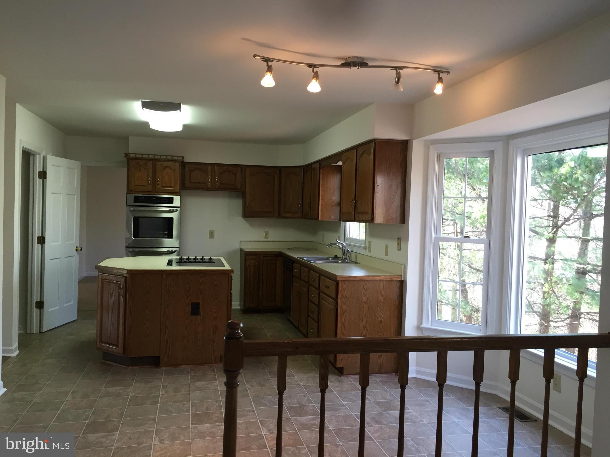 237 Choptank Road Stafford, VA 22556 - Photo 4 of 29 Kitchen
