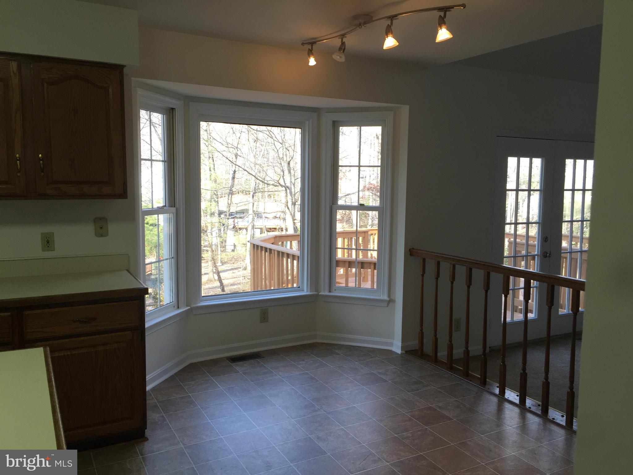 237 Choptank Road Stafford, VA 22556 - Photo 6 of 29 Kitchen