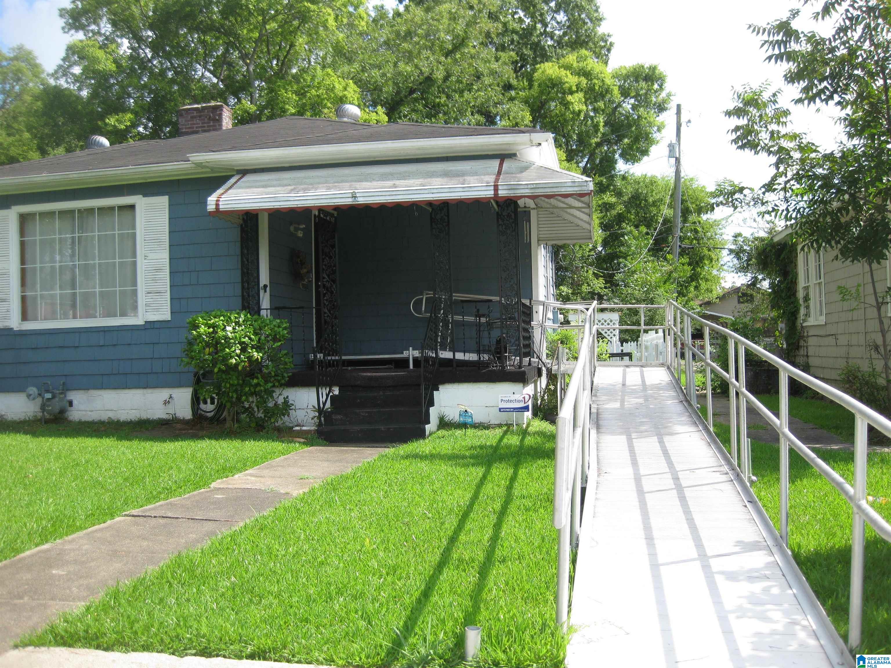 1841 St Charles Court Southwest Birmingham, AL 35211 - Photo 3 of 24
