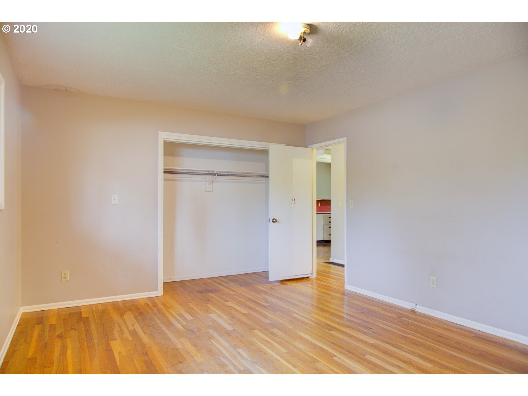 13440 Southeast Foster Road Portland, OR 97236 - Photo 13 of 30 Gallery Image 13