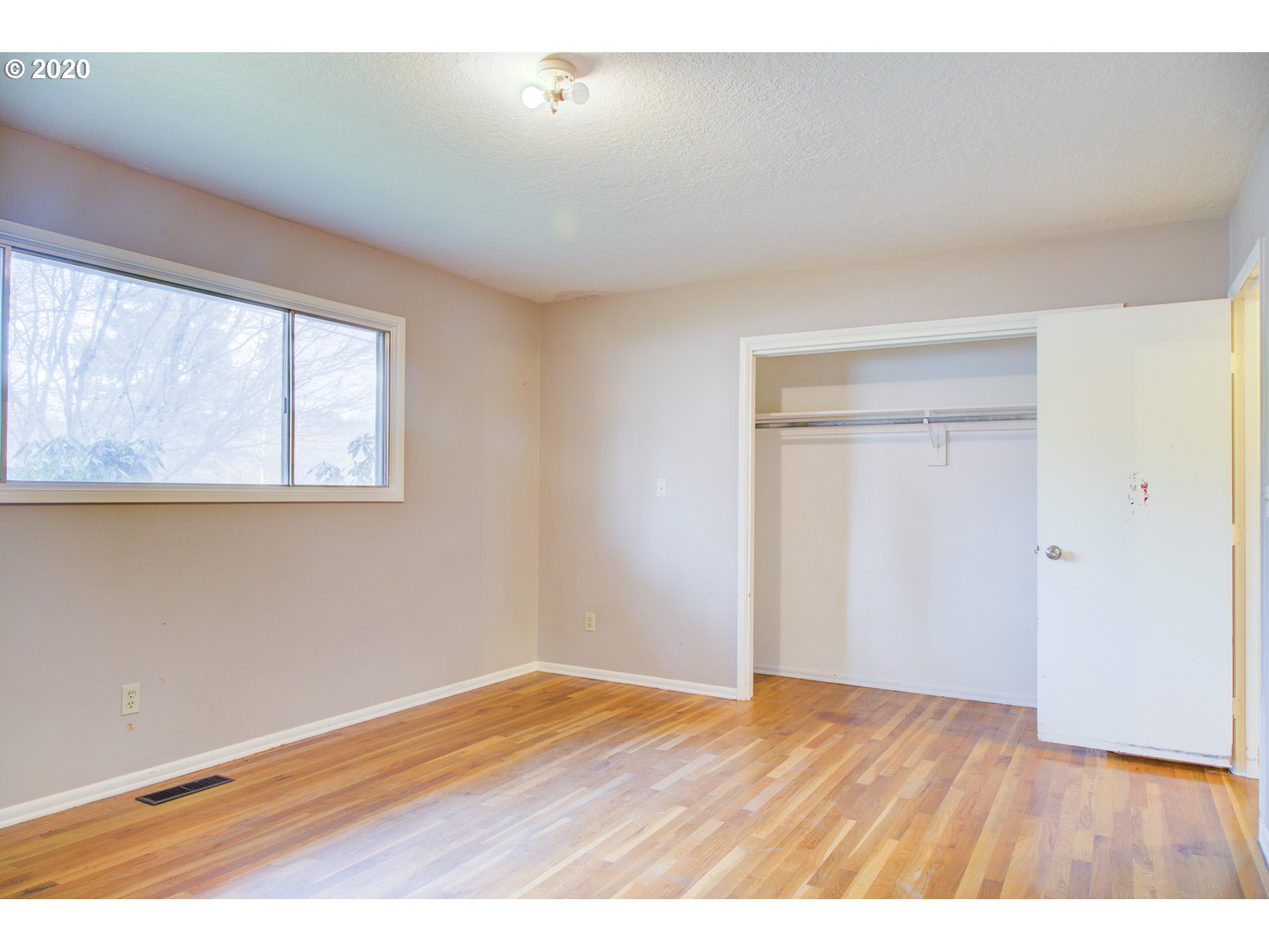 13440 Southeast Foster Road Portland, OR 97236 - Photo 14 of 30 Gallery Image 14