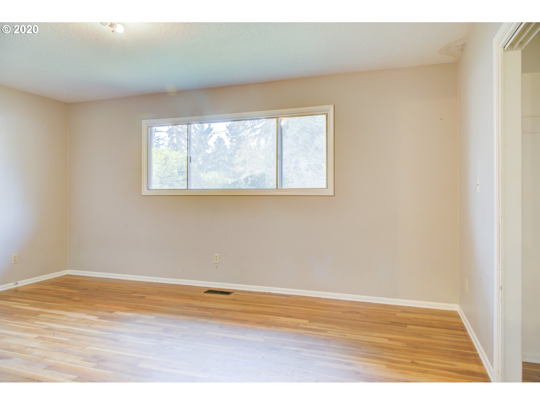 13440 Southeast Foster Road Portland, OR 97236 - Photo 15 of 30 Gallery Image 15
