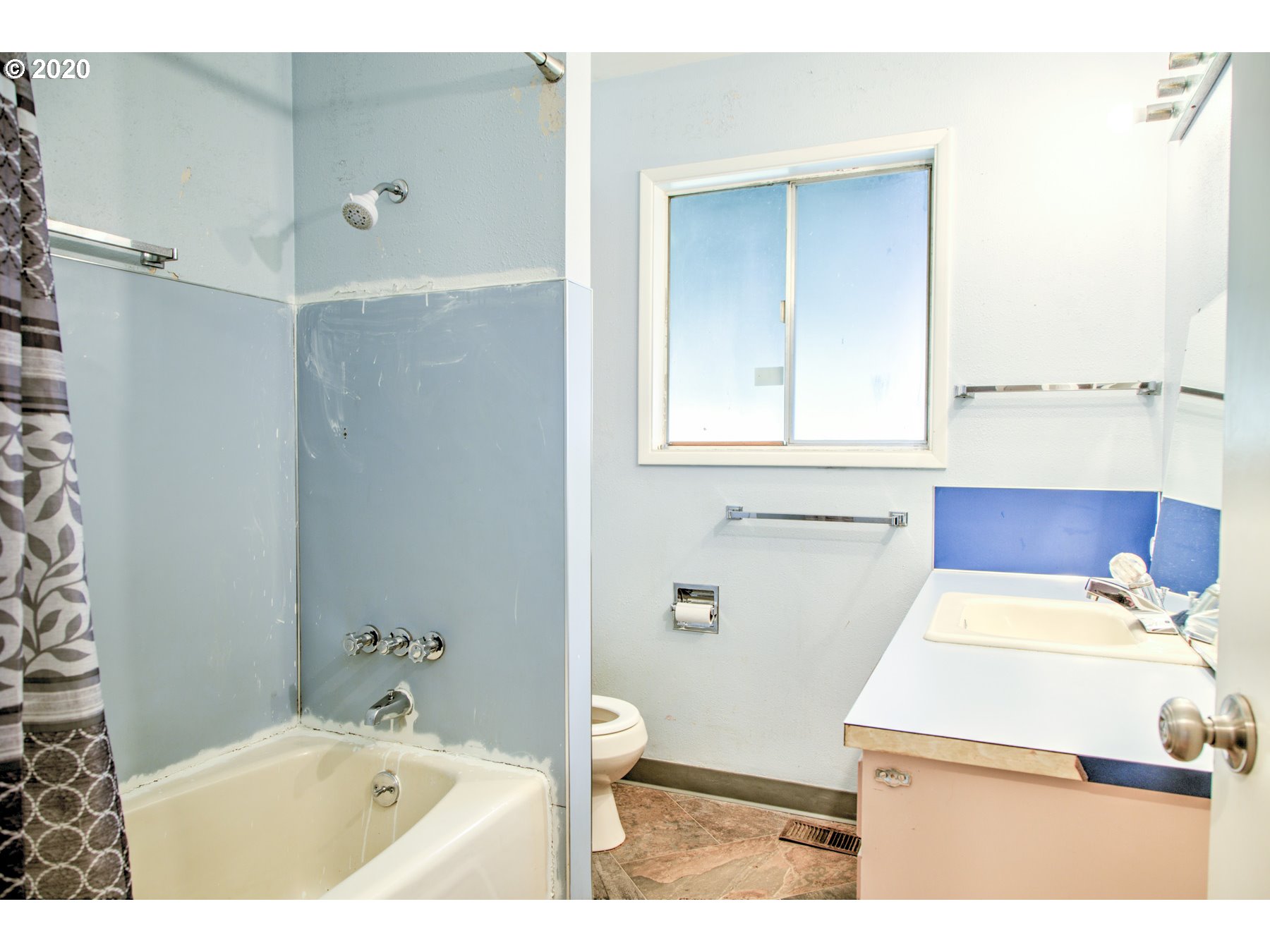 13440 Southeast Foster Road Portland, OR 97236 - Photo 18 of 30 Gallery Image 18