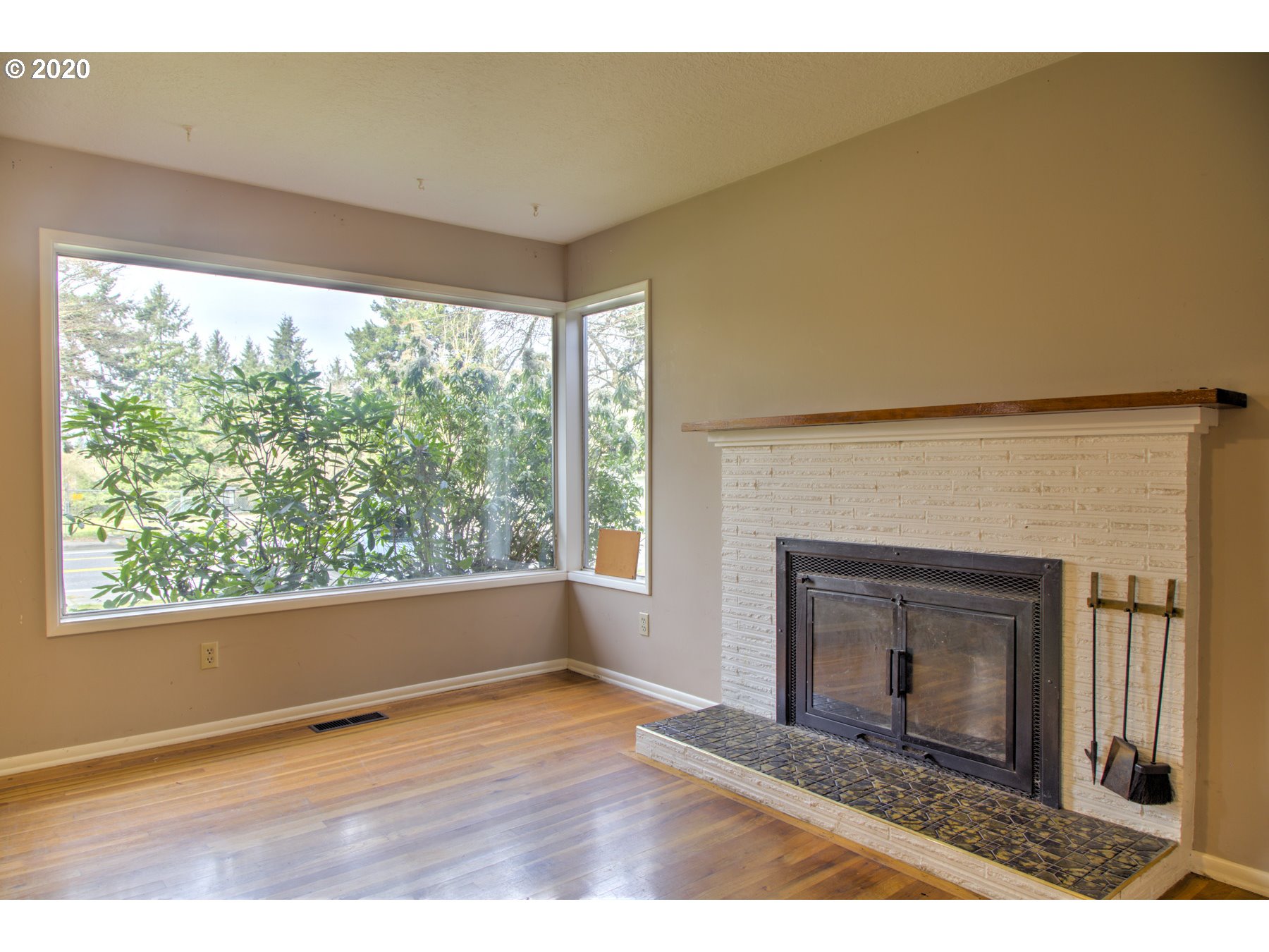 13440 Southeast Foster Road Portland, OR 97236 - Photo 8 of 30 Gallery Image 8