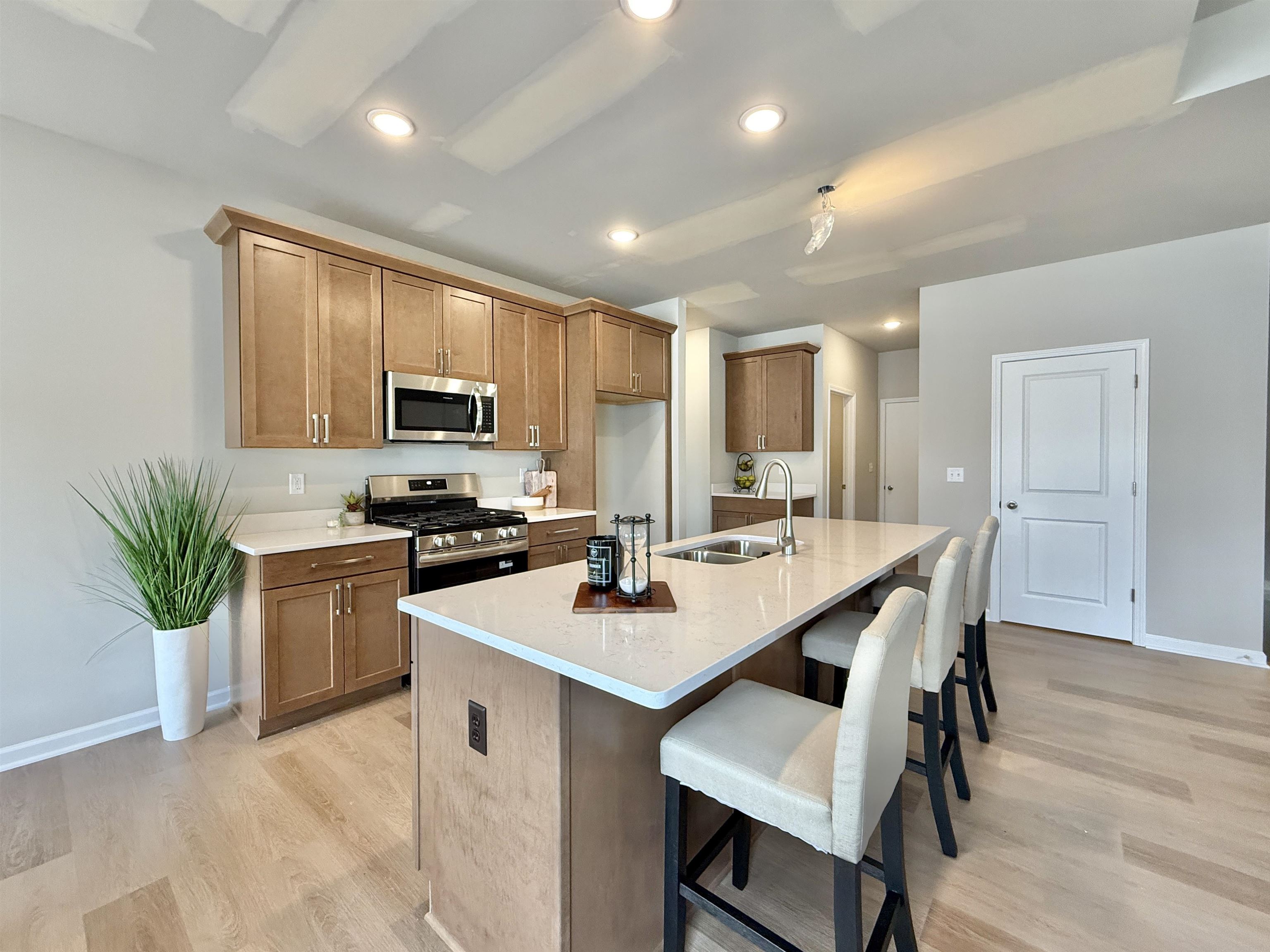 951 Journey Hills Road Milton, WI 53563 - Photo 9 of 19