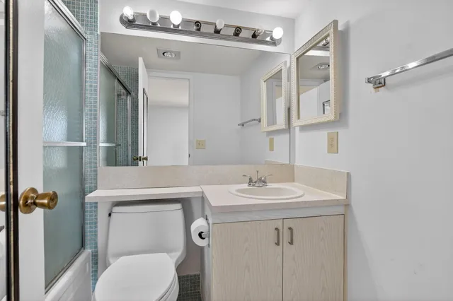 $1,600 | 4007 Cornwall East, Unit 4007, Boca Raton, FL 33434