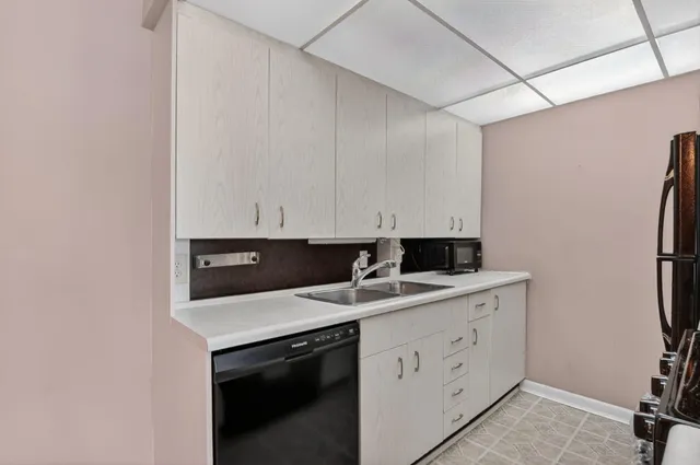 $1,600 | 4007 Cornwall East, Unit 4007, Boca Raton, FL 33434