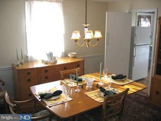 304 Paddock Road Havertown, PA 19083 - Photo 3 of 4