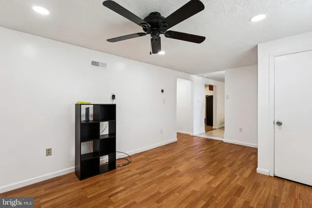 $450,000 | 14308 Belleville Avenue, Woodbridge, VA 22193