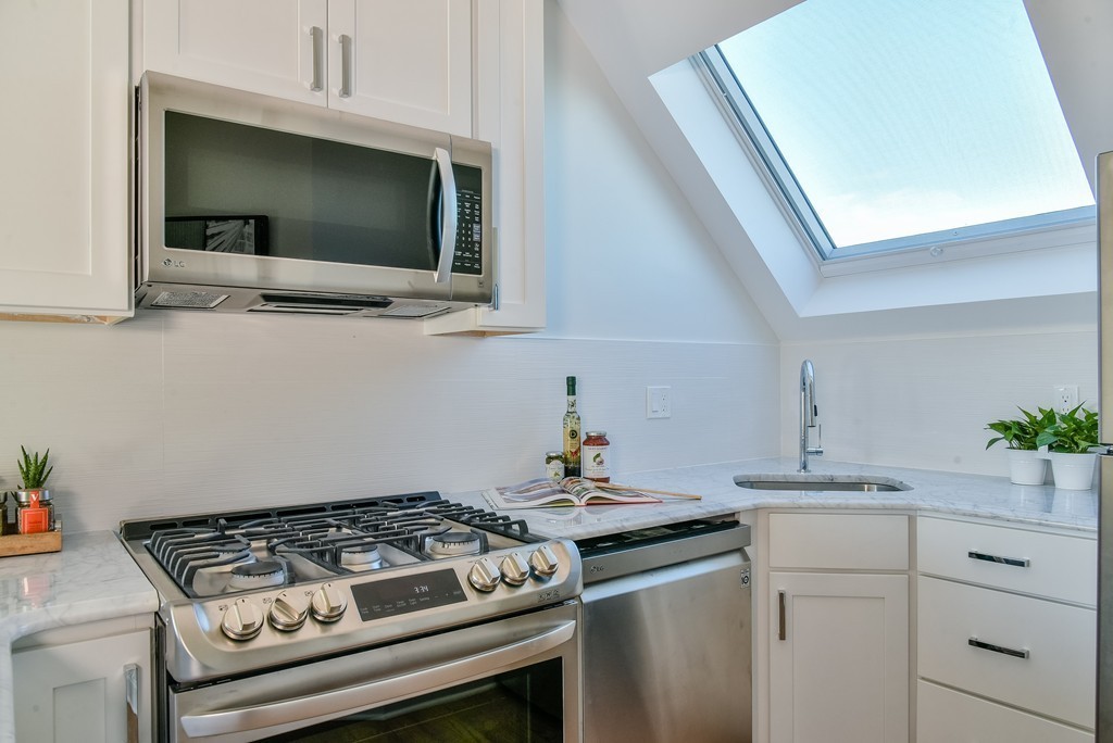 56 Hooper Street, Unit 3R Chelsea, MA 02150 - Photo 7 of 29