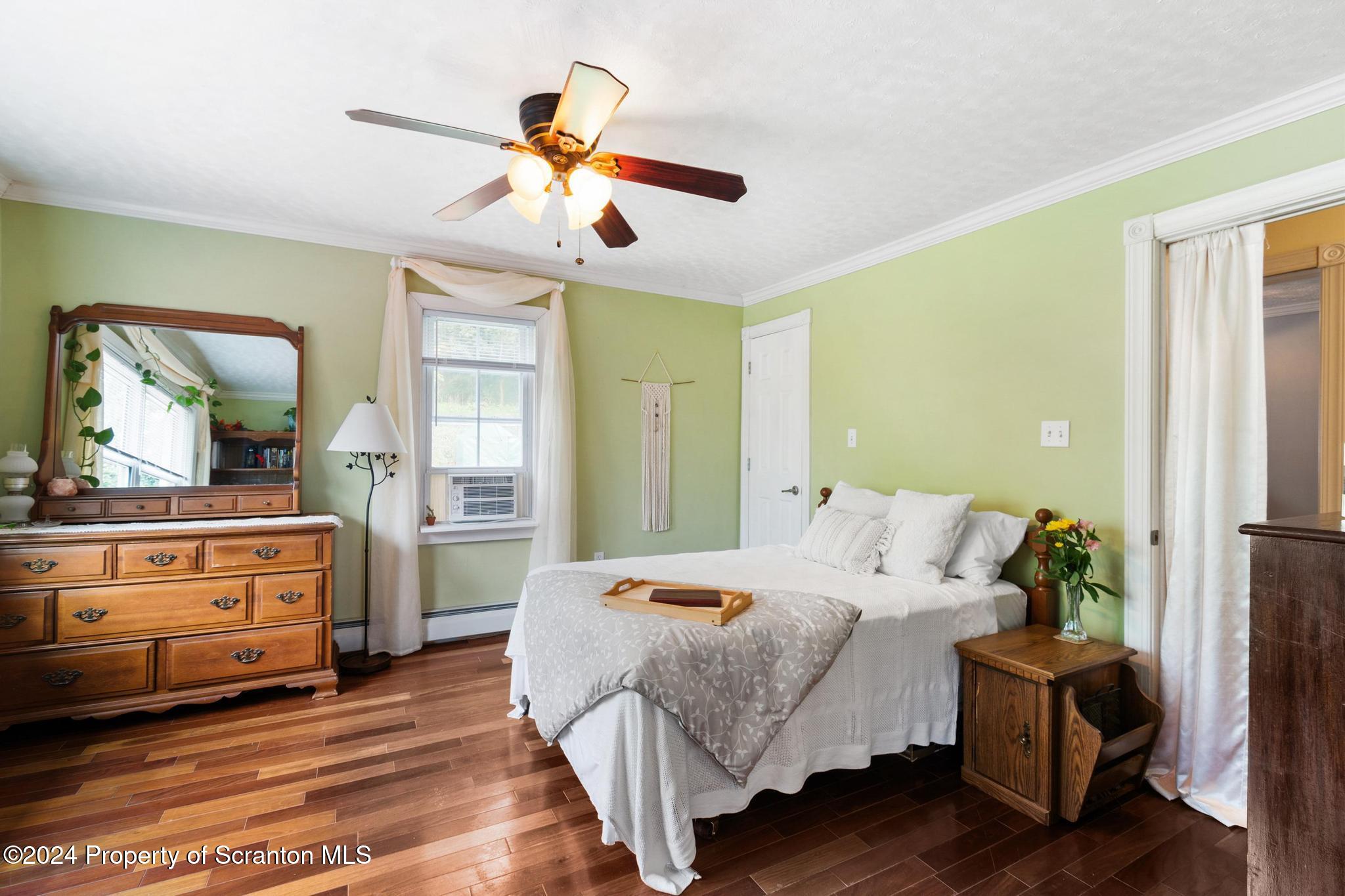 301 Newton Road, Unit REAR Scranton, PA 18504 - Photo 13 of 37 Gallery Image 13