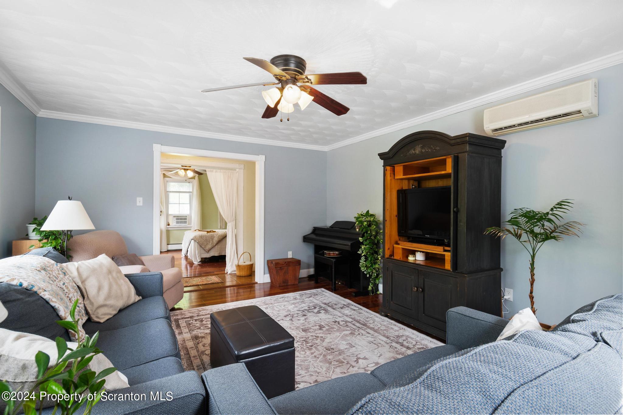 301 Newton Road, Unit REAR Scranton, PA 18504 - Photo 5 of 37 Gallery Image 5