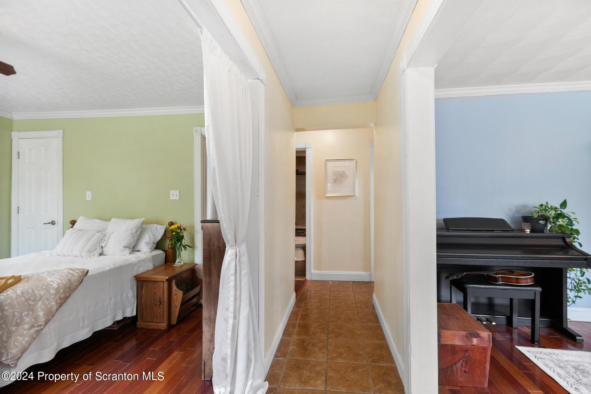 301 Newton Road, Unit REAR Scranton, PA 18504 - Photo 7 of 37 Gallery Image 7