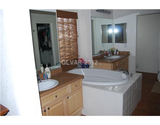 9012 Rendon Street Las Vegas, NV 89143 - Photo 11 of 14 Master Bath/Spa.