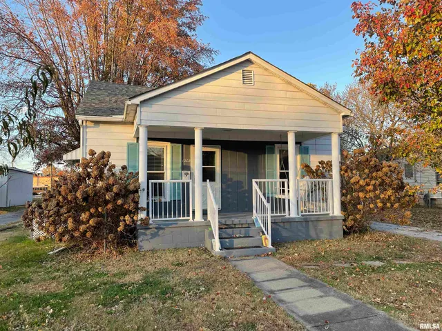 $149,900 | 1202 East Parham Street, Marion, IL 62959
