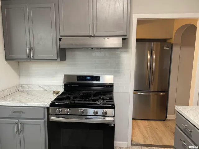 $149,900 | 1202 East Parham Street, Marion, IL 62959