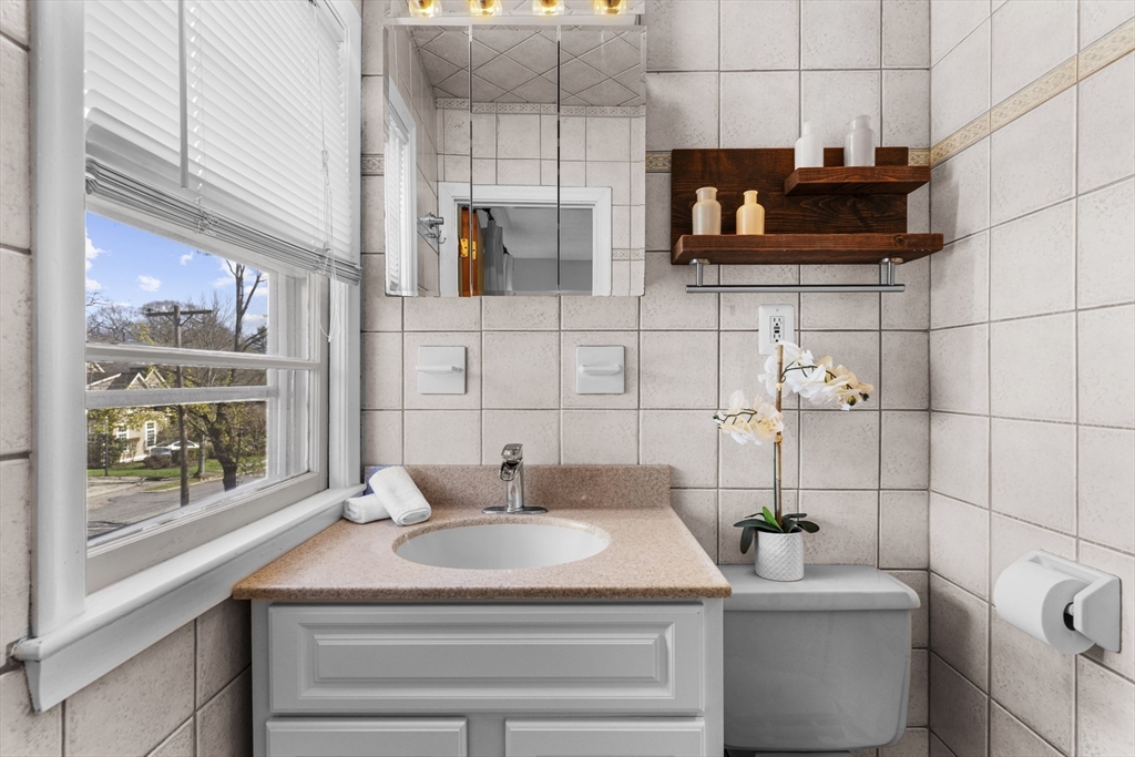 62 Lovett Road Newton, MA 02459 - Photo 21 of 38