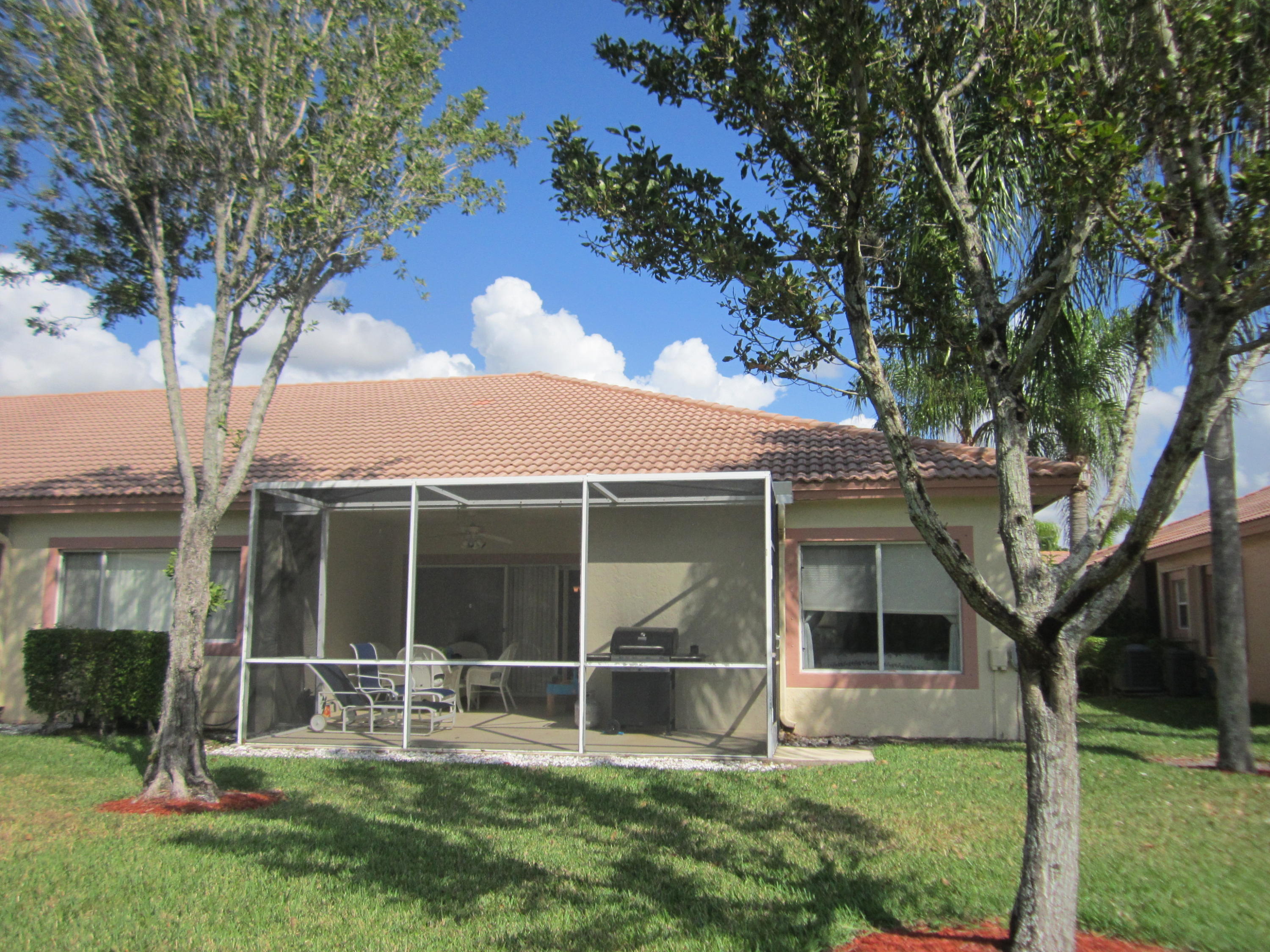 8560 Vía Serena Boca Raton, FL 33433 - Photo 11 of 17 Back of home