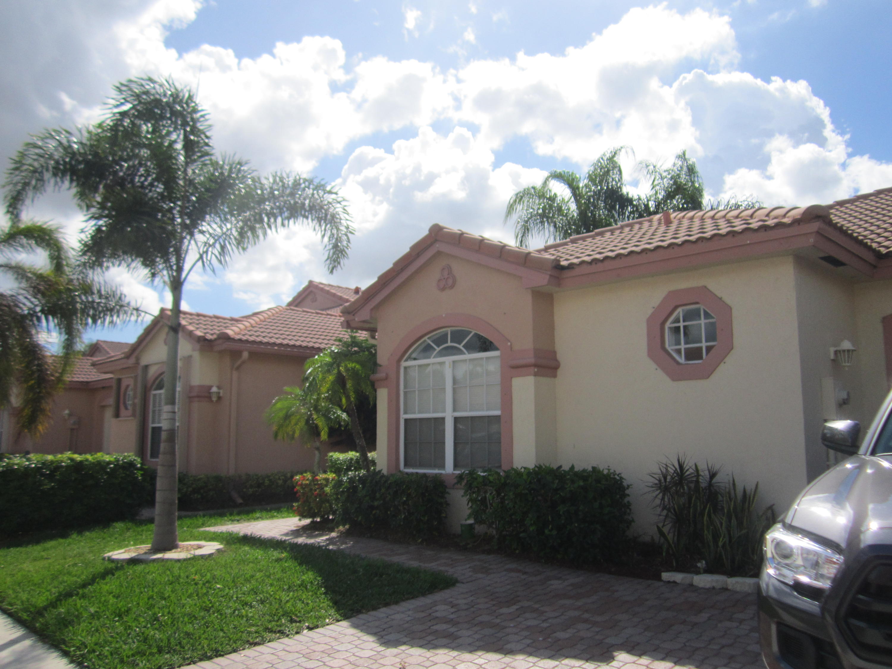 8560 Vía Serena Boca Raton, FL 33433 - Photo 17 of 17 Front of Home