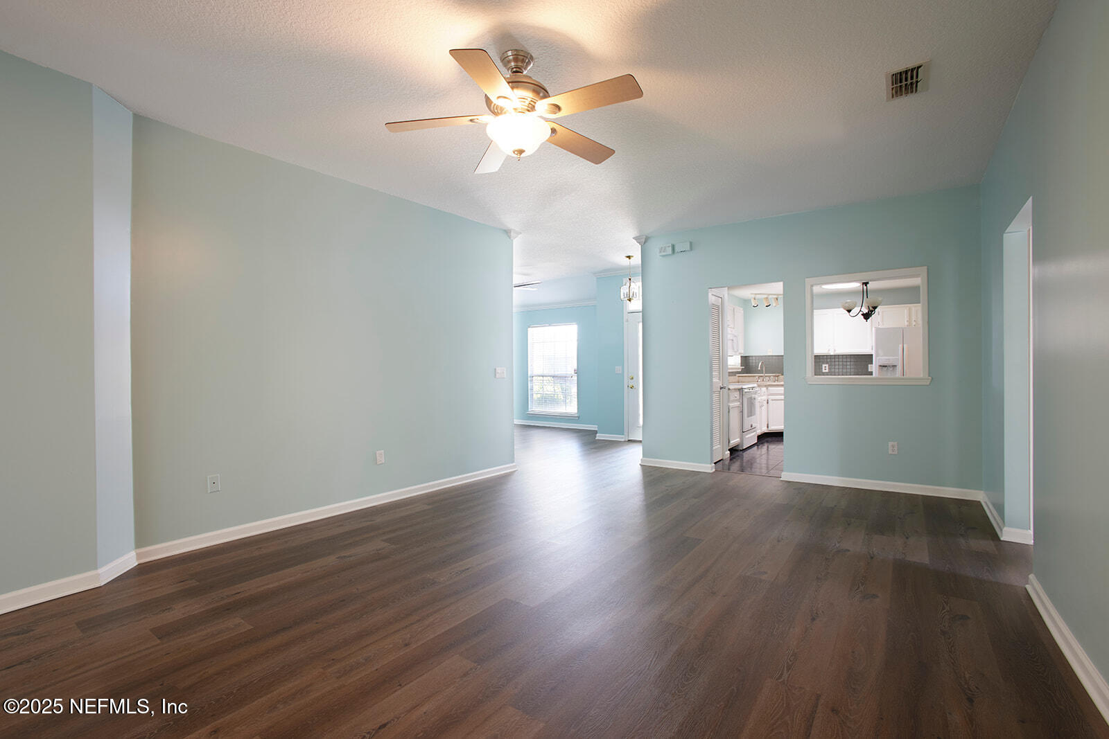 1524 Linkside Drive Atlantic Beach, FL 32233 - Photo 11 of 42 02.5_Living_Room_websize